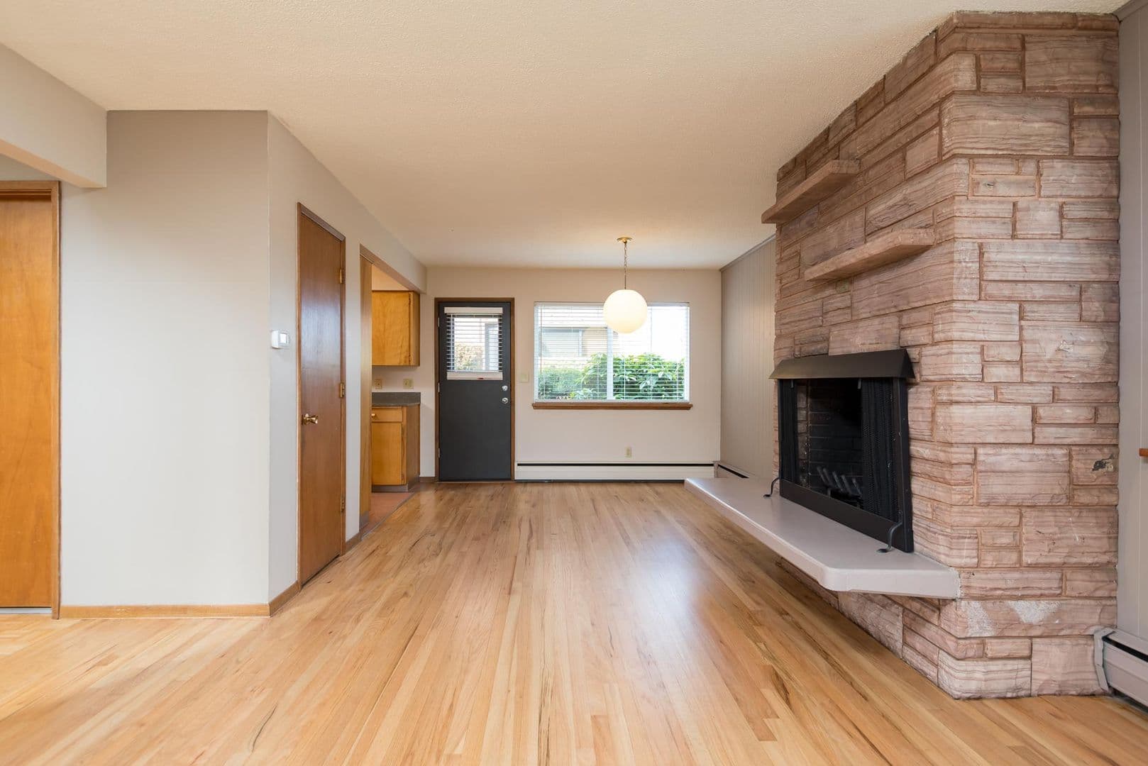 Portland Apartment: 2504 N Rosa Parks Way