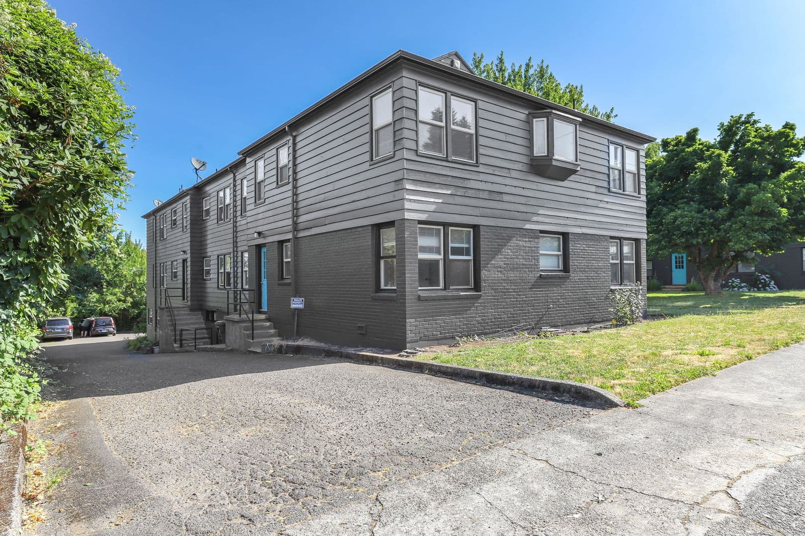 Portland Apartment: 4831-4841 E Burnside St