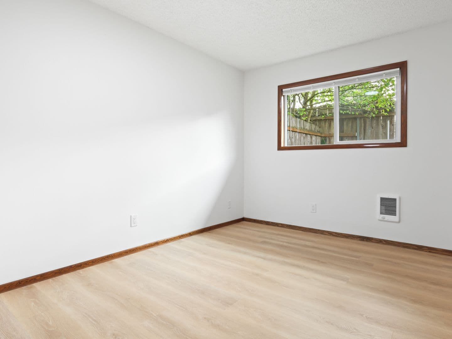Oregon City Apartment: 313 Warner Milne Rd