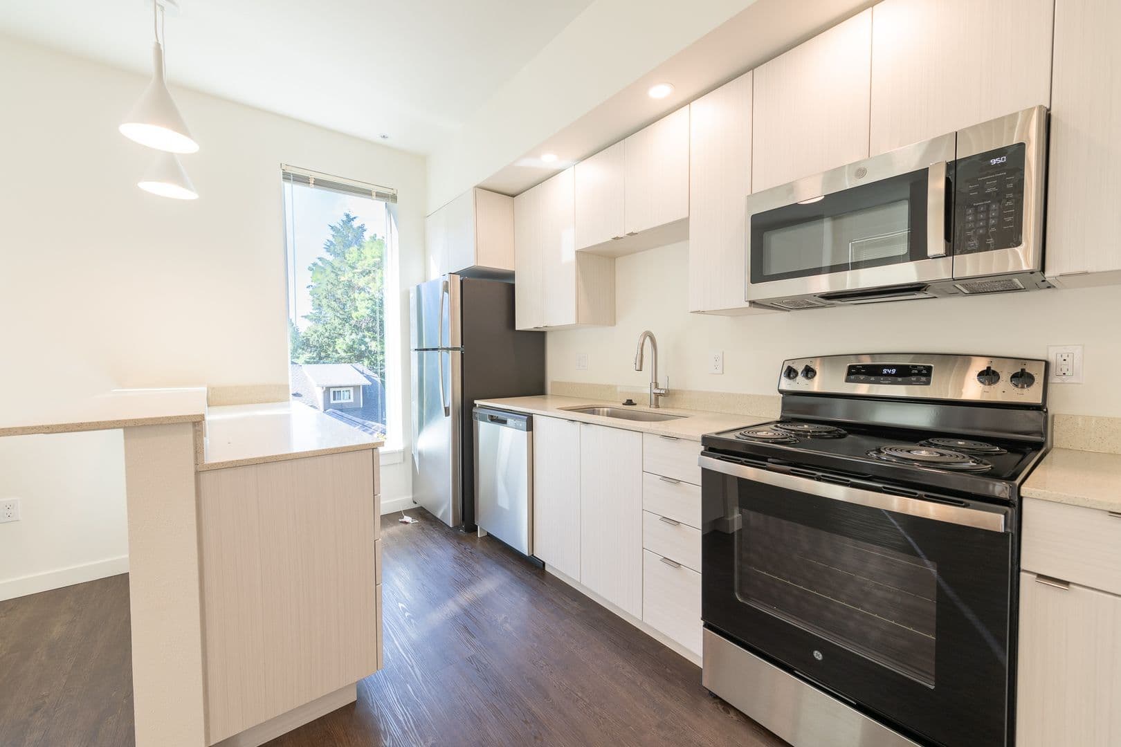 Portland Apartment: 831 NE 29th