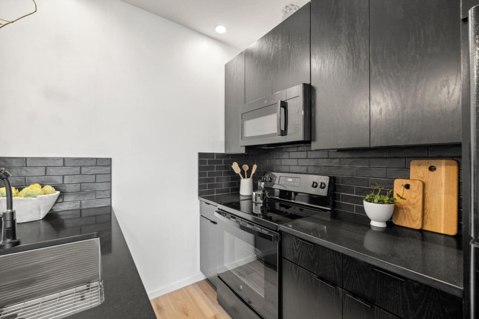 Portland Apartment: 1615 N Willis Blvd