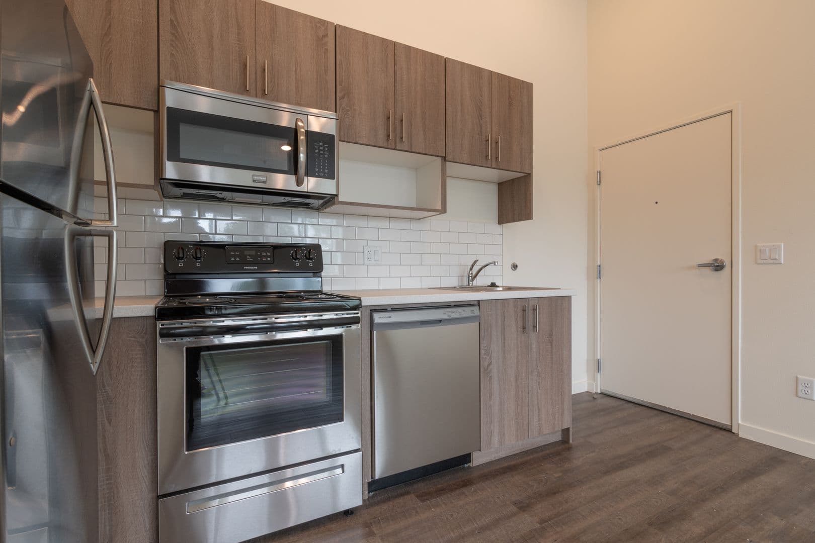 Portland Apartment: 2630 NE Dekum
