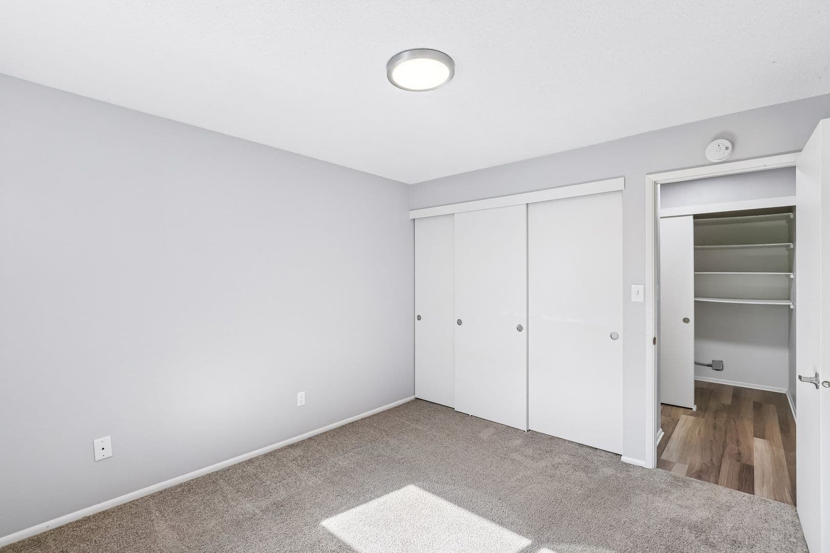 Portland Apartment: 6225-6235 SW Burlingame