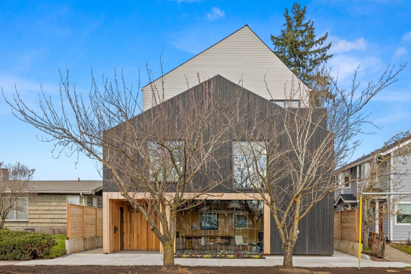 Portland Apartment: 1825 N Rosa Parks Way