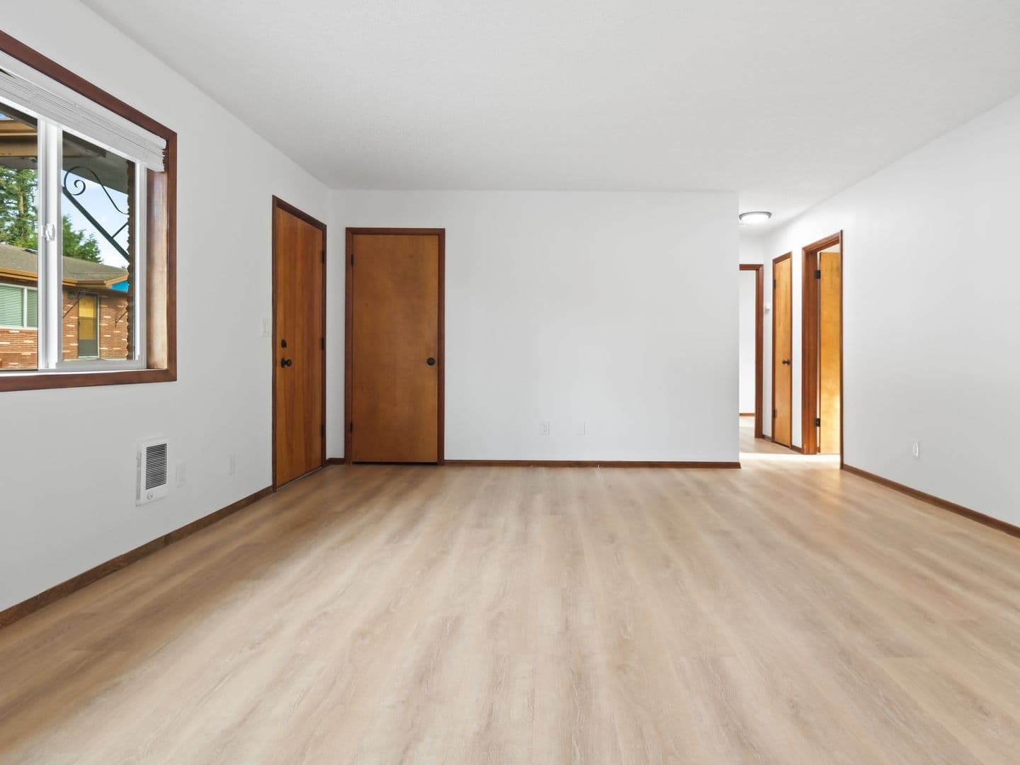 Oregon City Apartment: 313 Warner Milne Rd