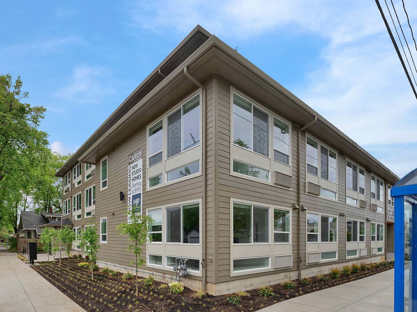 Portland Apartment: 5111 SE Woodstock