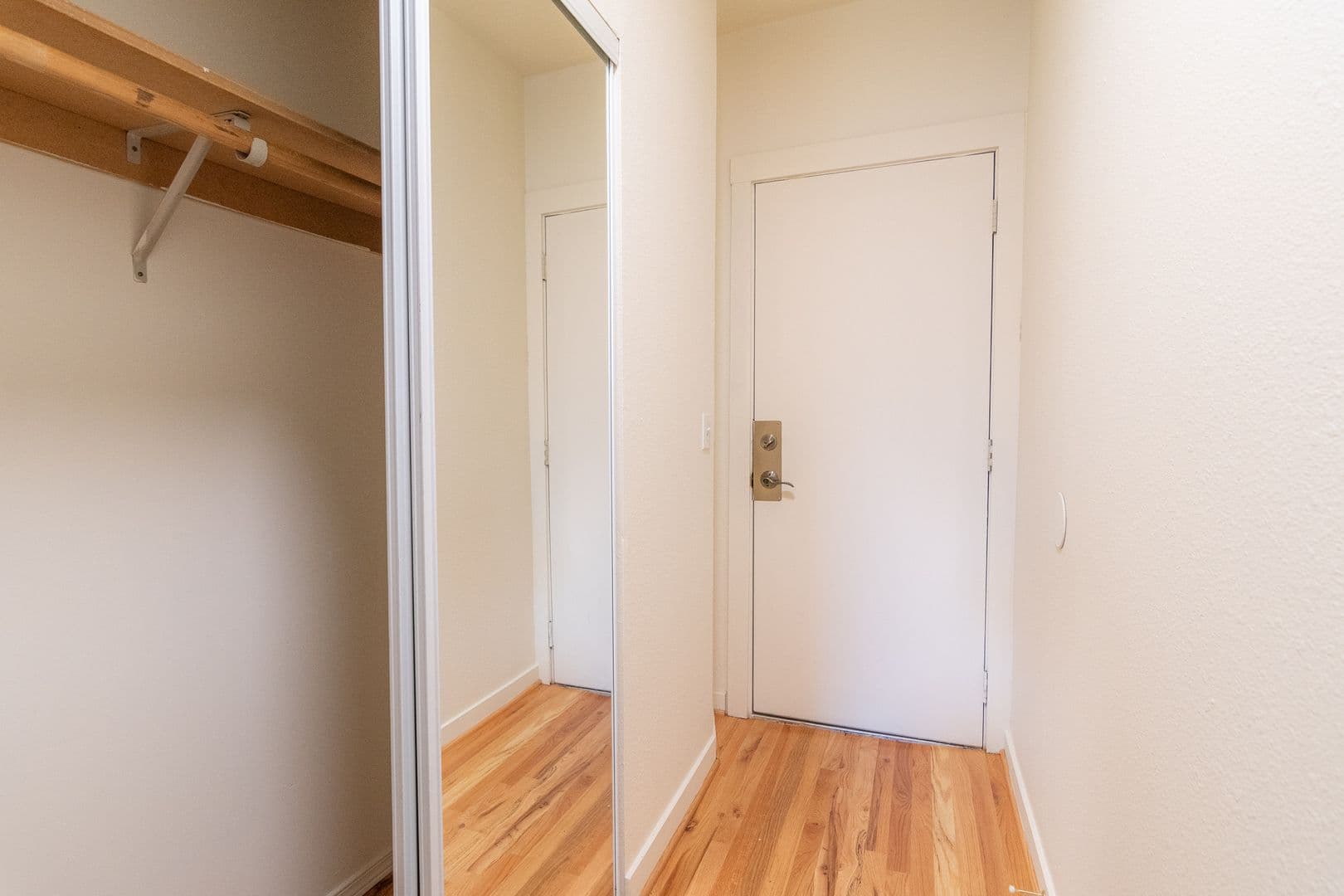 Portland Apartment: 6020 NE Glisan