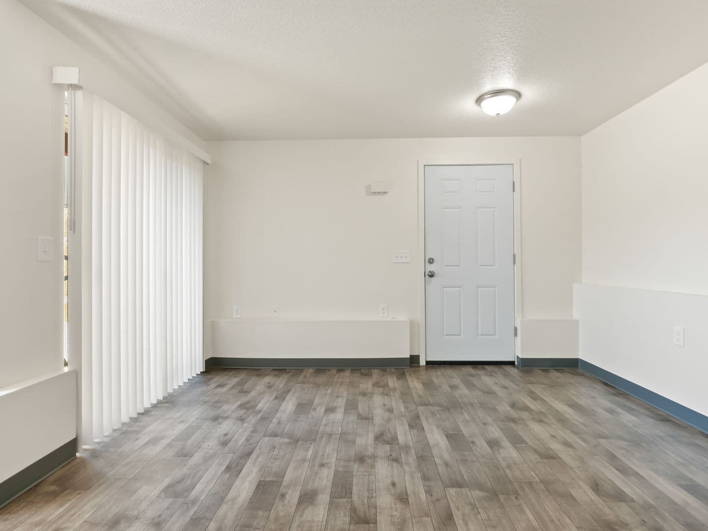 Portland Apartment: 13024 SE Tessa St