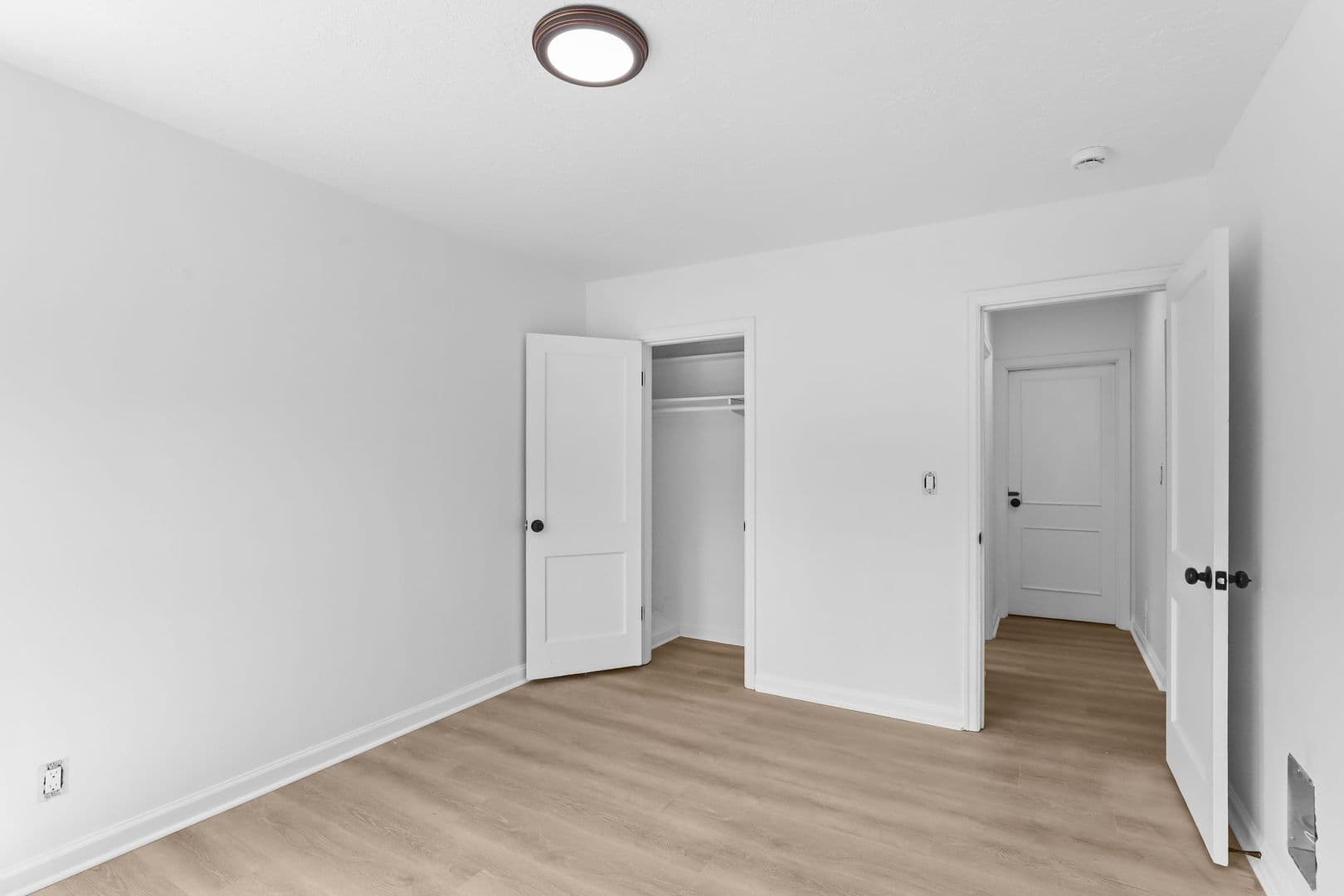 Portland Apartment: 4831-4841 E Burnside St