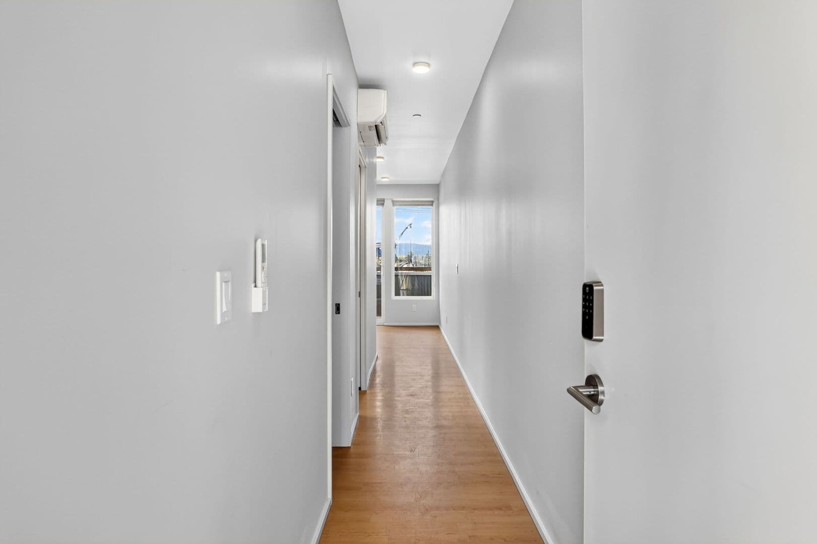 Portland Apartment: 7480 N Delaware