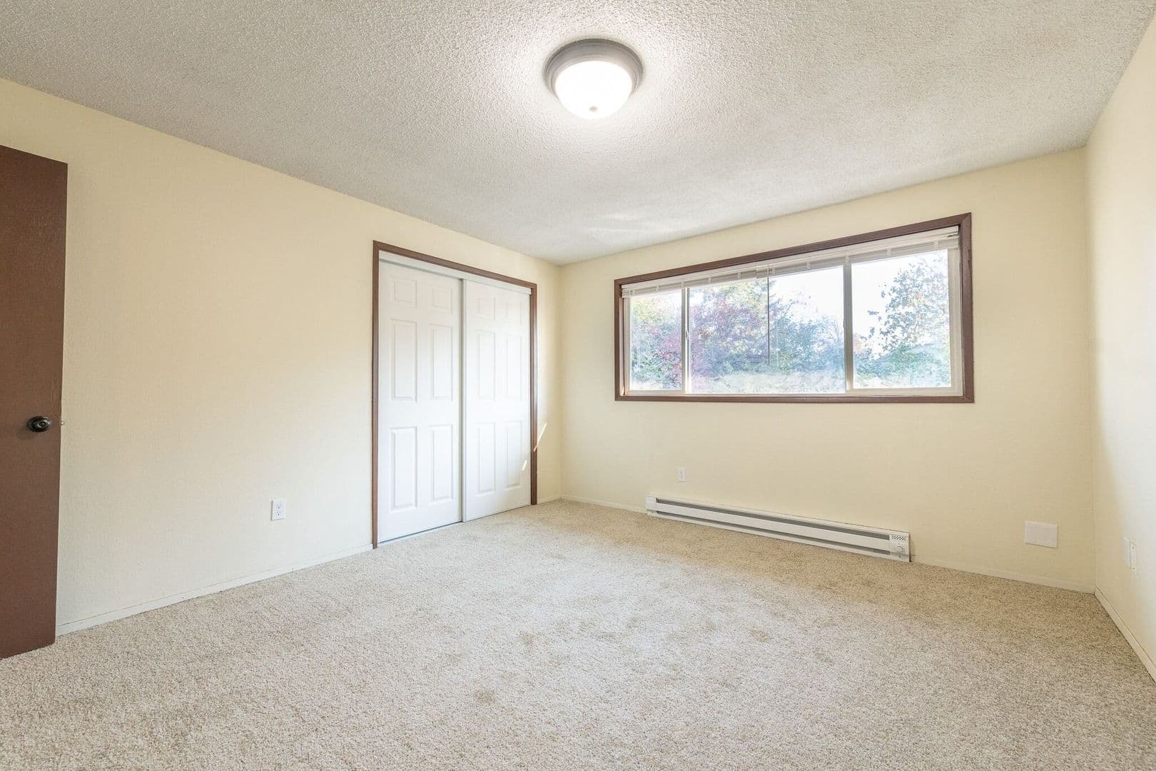 Milwaukie Apartment: 15500 SE East Ave
