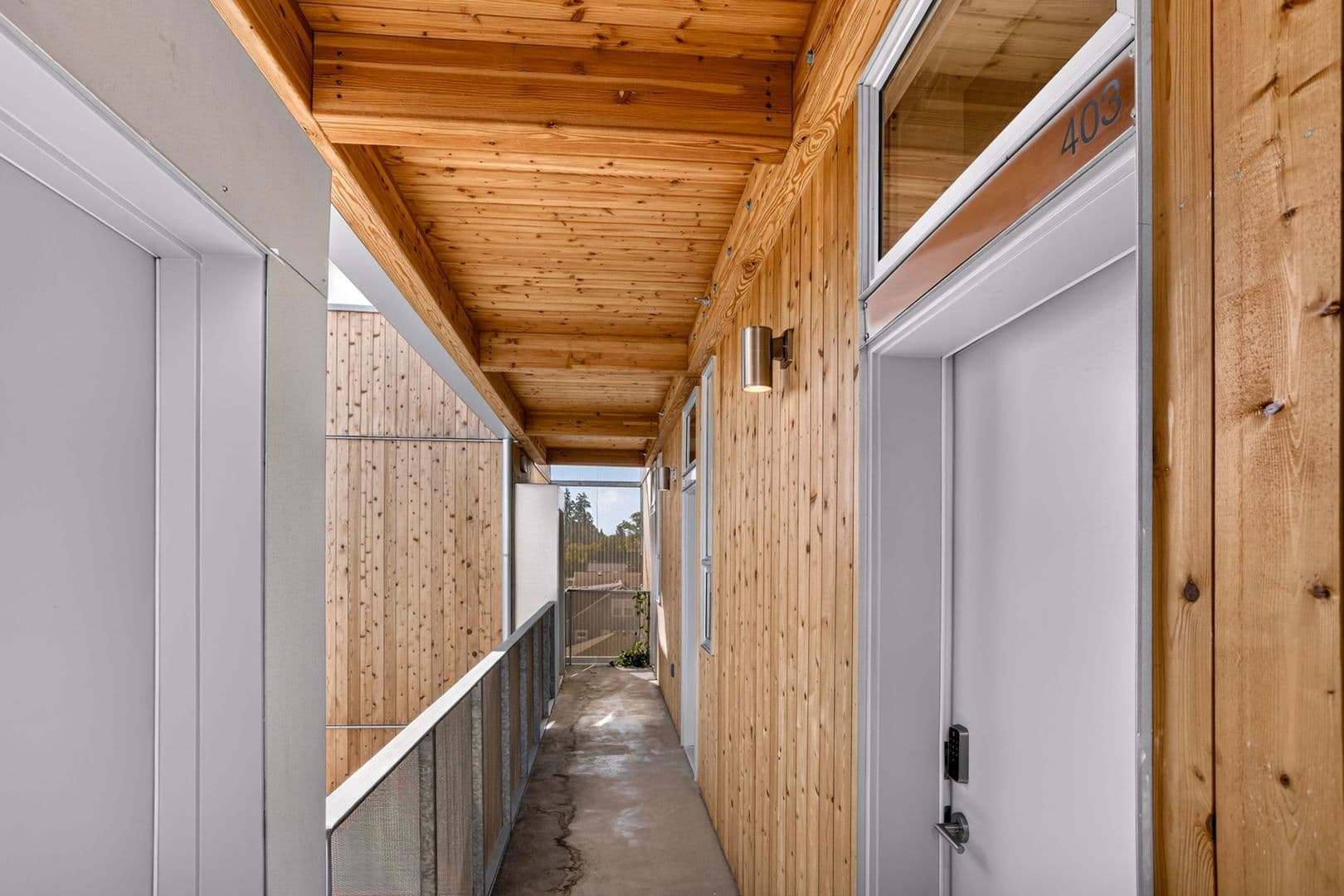 Portland Apartment: 7480 N Delaware