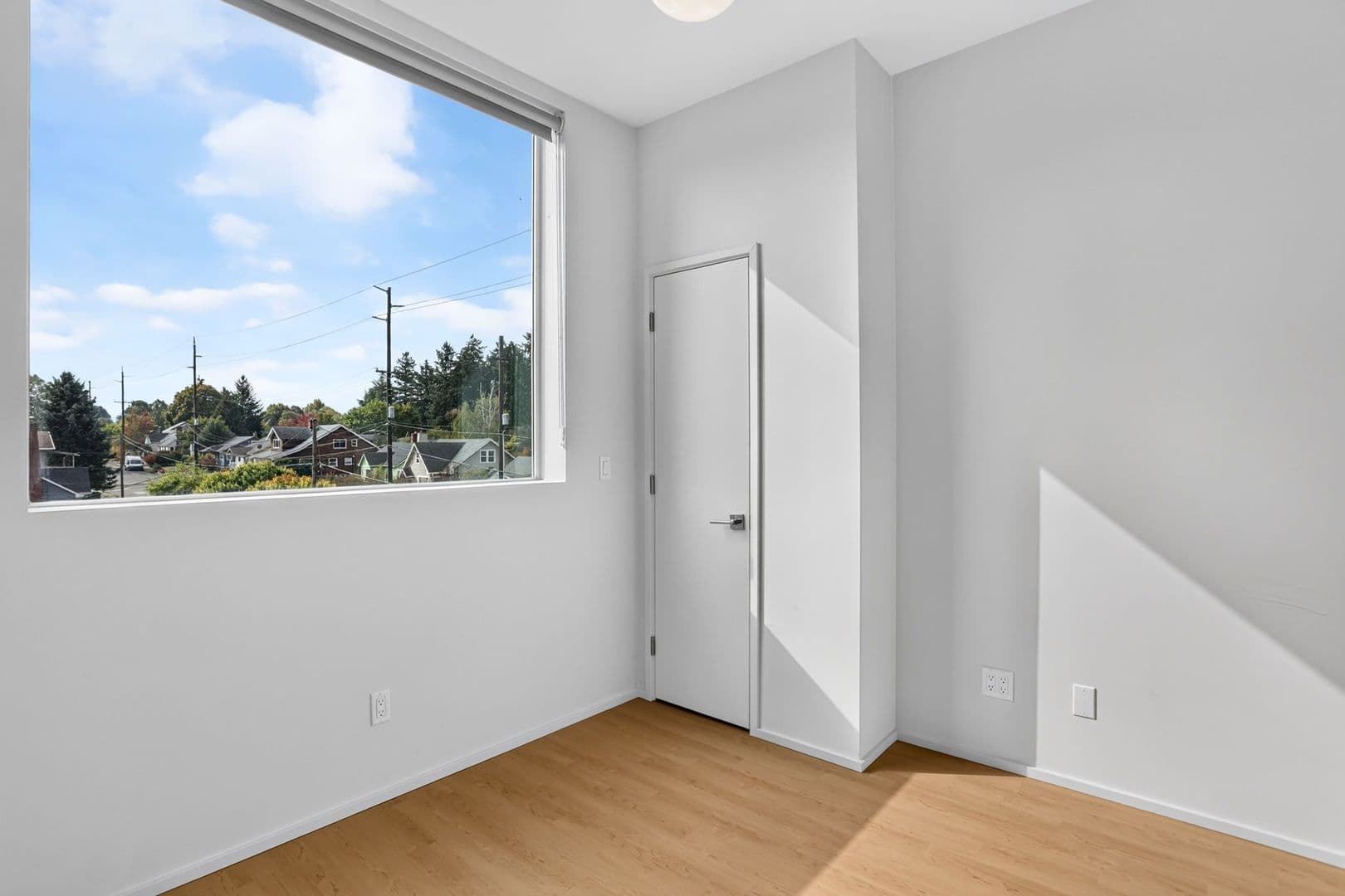 Portland Apartment: 7480 N Delaware
