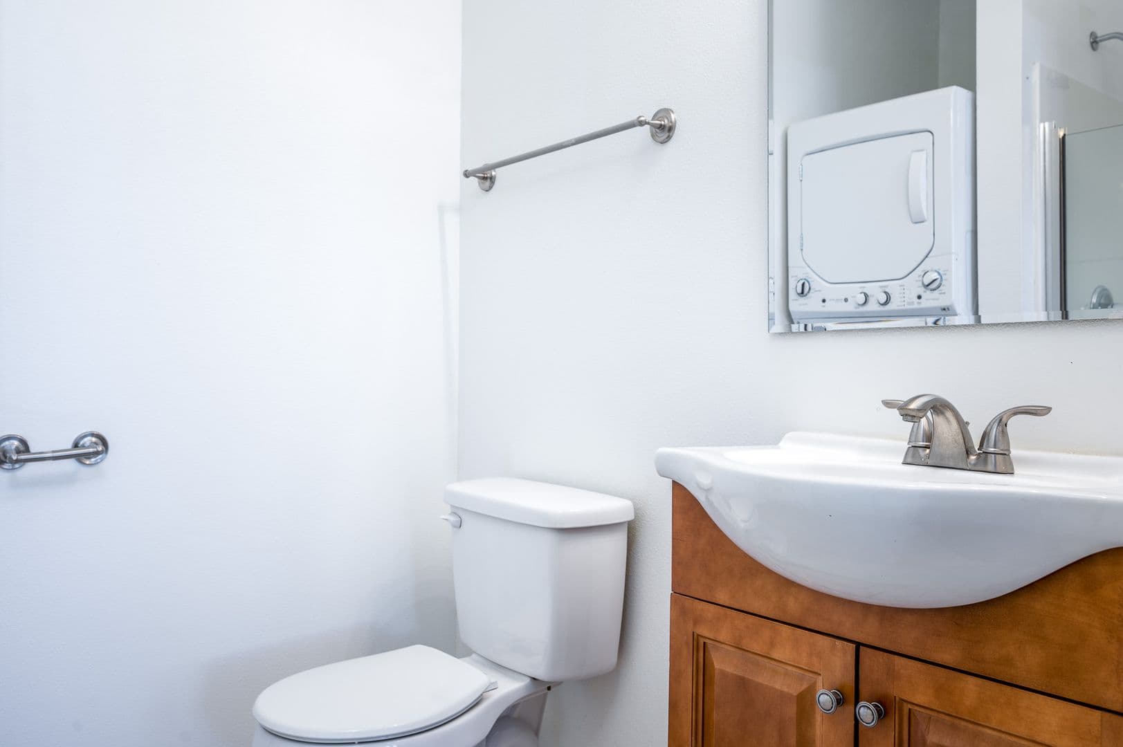 Portland Apartment: 455 NE 24th Ave