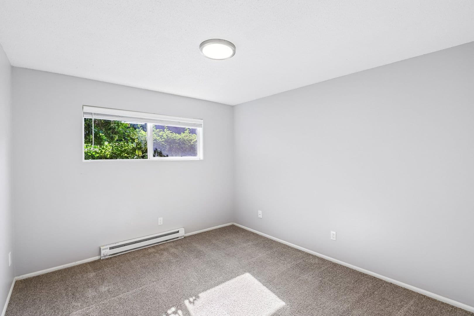 Portland Apartment: 6225-6235 SW Burlingame
