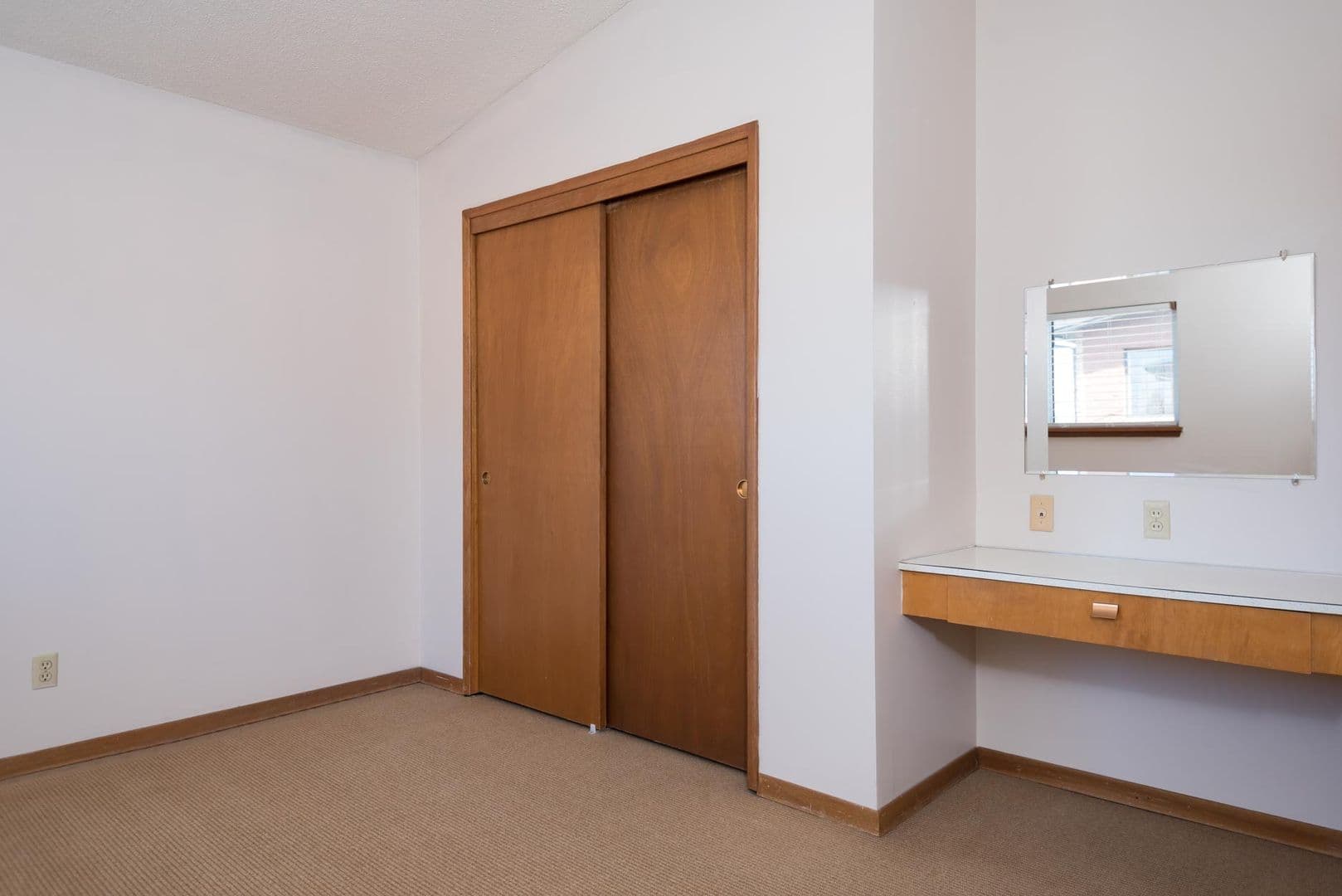 Portland Apartment: 2504 N Rosa Parks Way