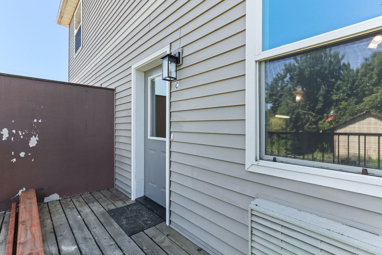 Portland Apartment: 2020 NE Rodney