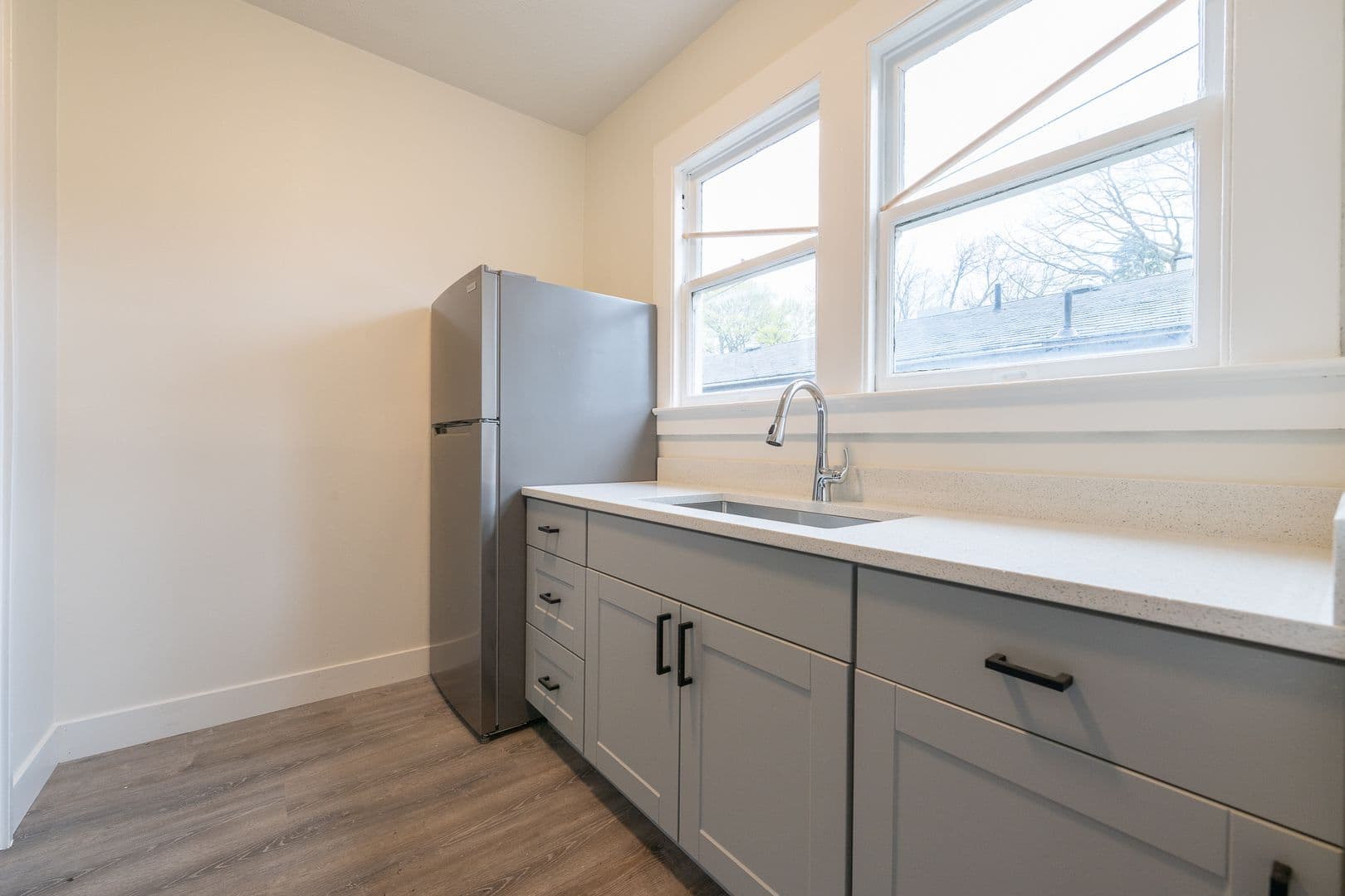Portland Apartment: 2411-2417 NE Glisan