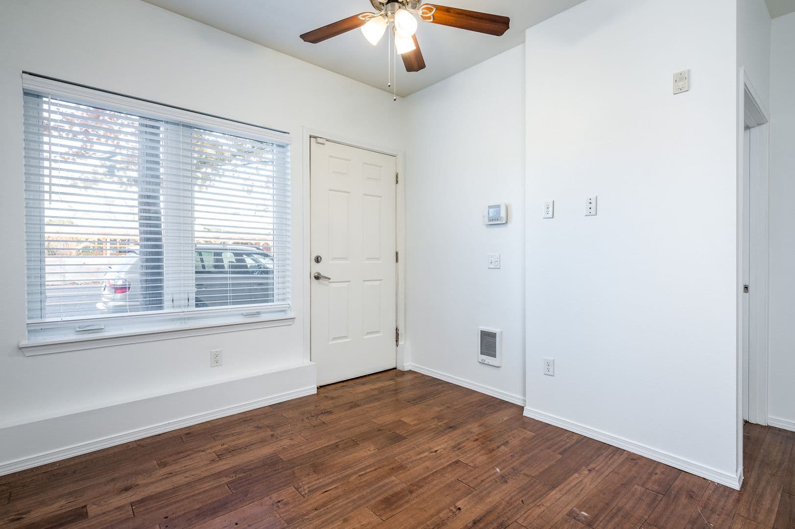 Portland Apartment: 455 NE 24th Ave