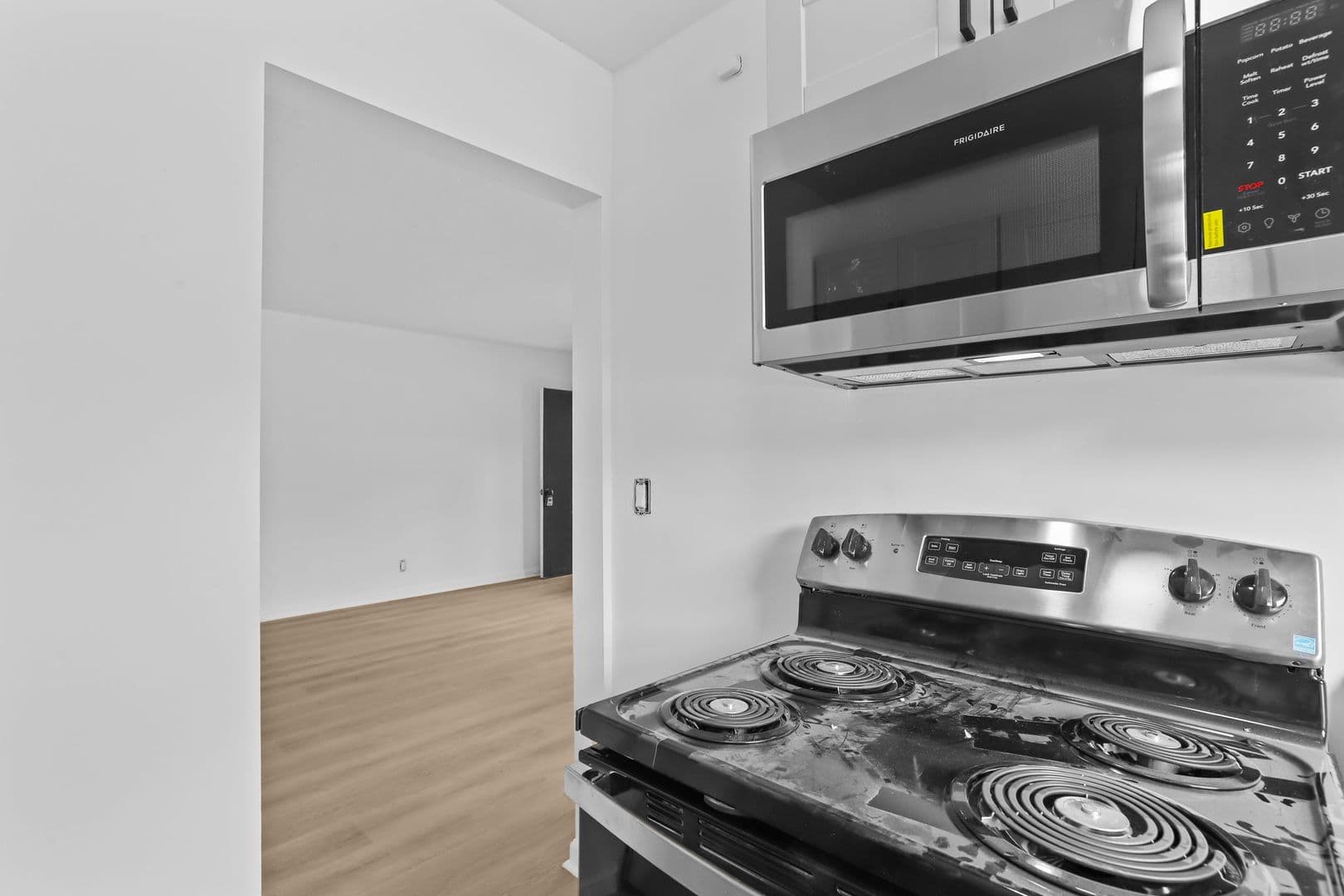 Portland Apartment: 4831-4841 E Burnside St