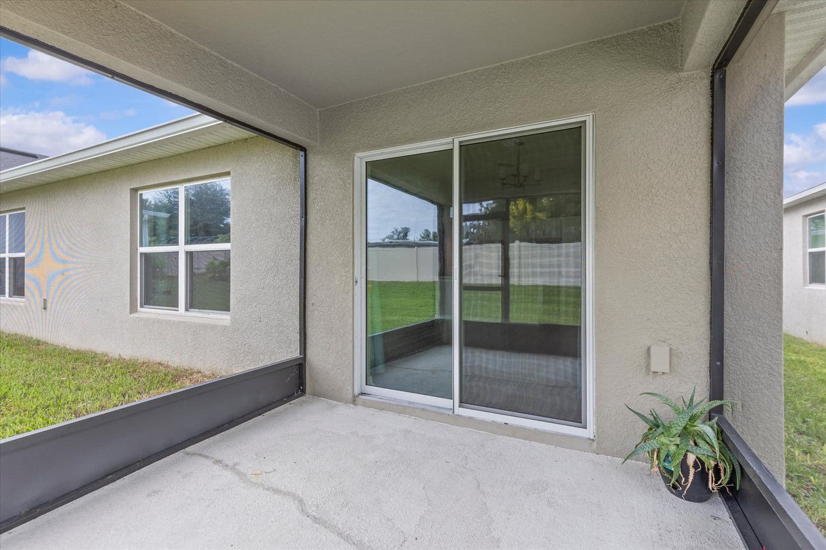 Seffner House: 9972 Mesic Woods Pl