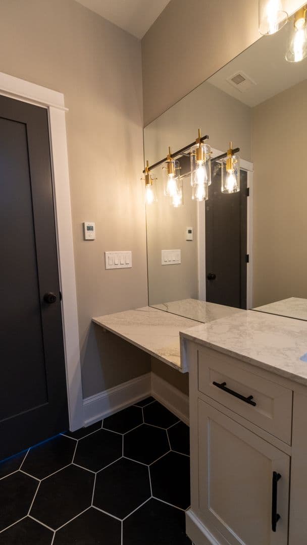 Chicago Apartment: 5404-06 N. Paulina