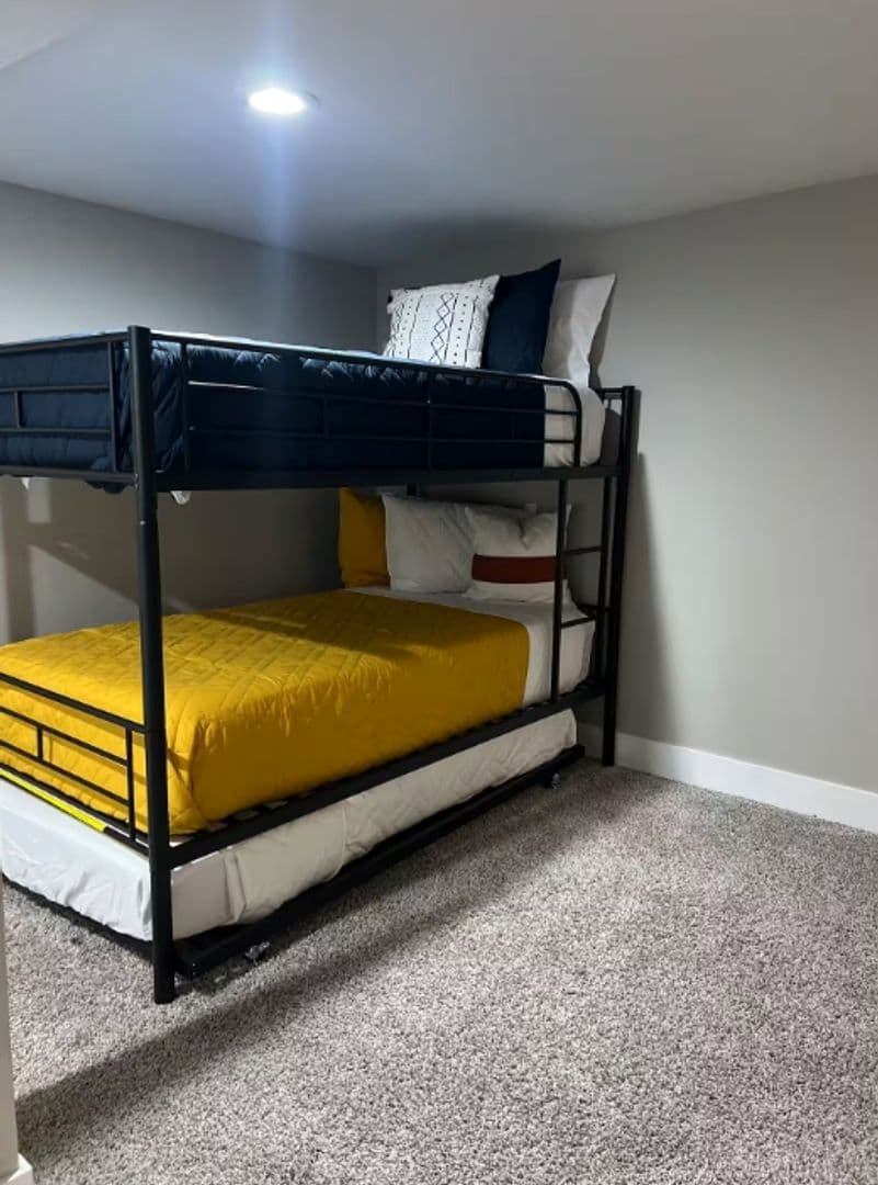Chicago Apartment: 1724 N Talman Ave