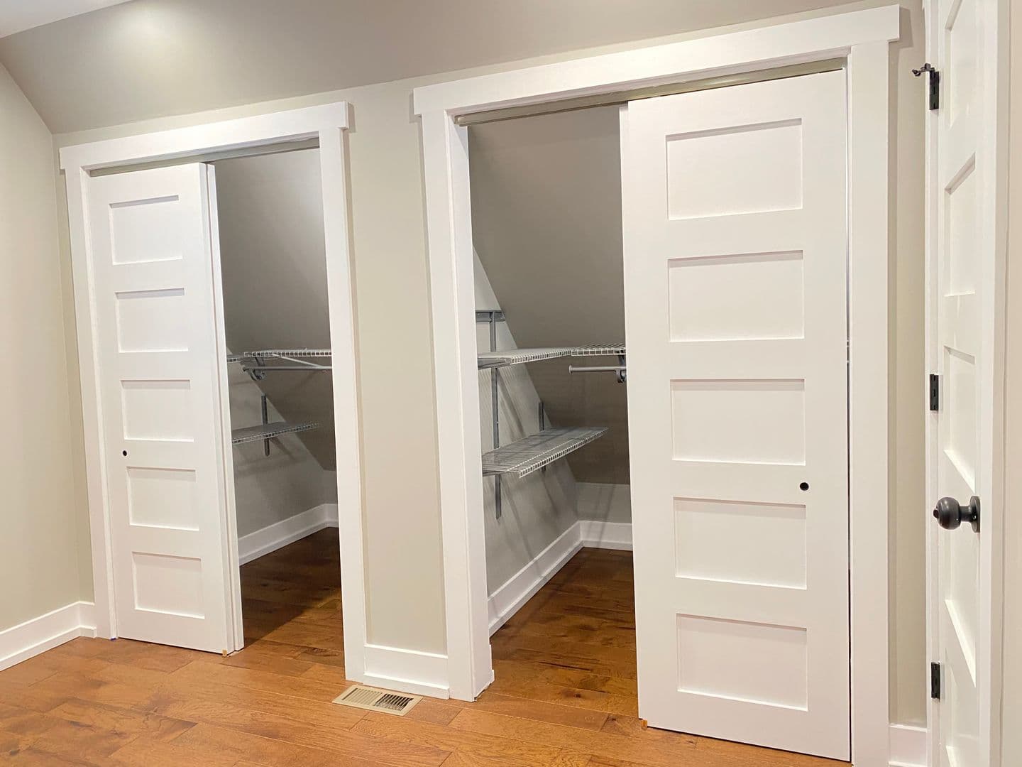 Chicago Apartment: 1724 N Talman Ave