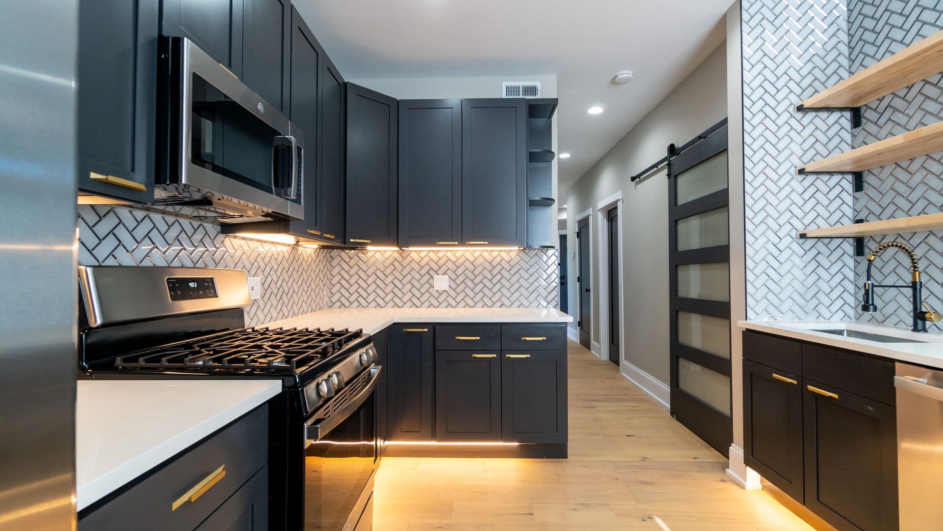 Chicago Apartment: 5404-06 N. Paulina