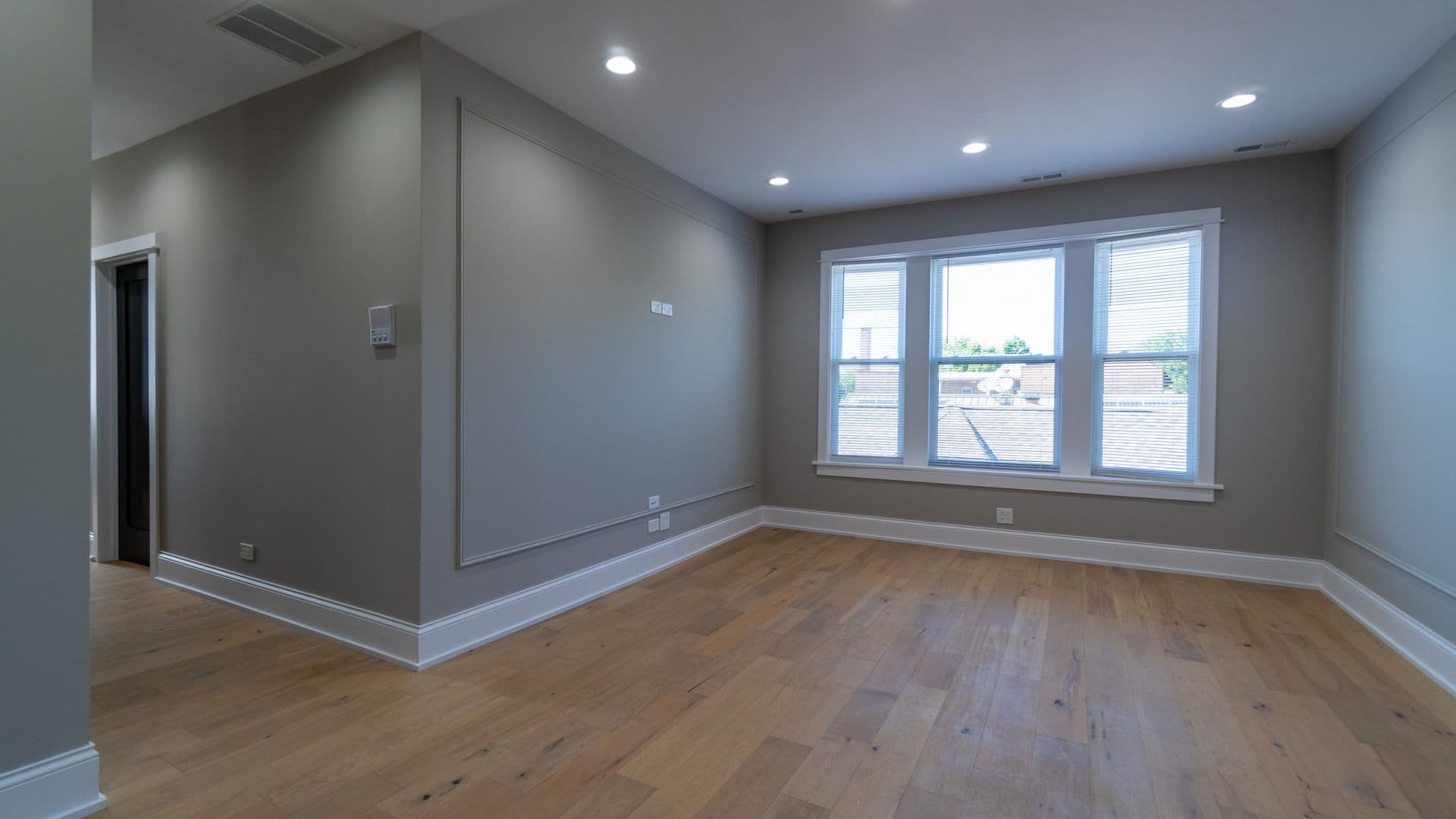 Chicago Apartment: 5404-06 N. Paulina