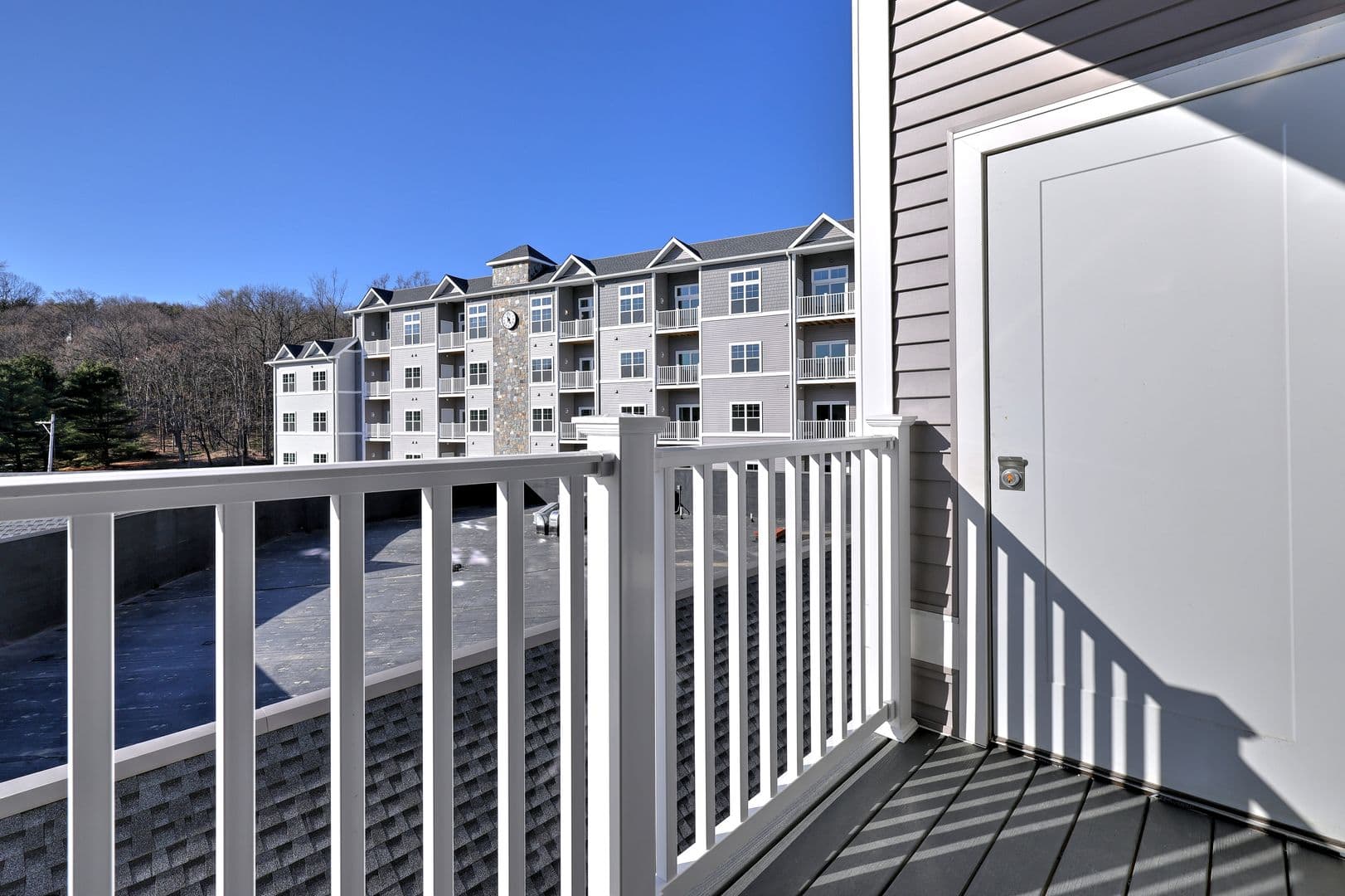 Shelton Apartment: 275 Coram Road