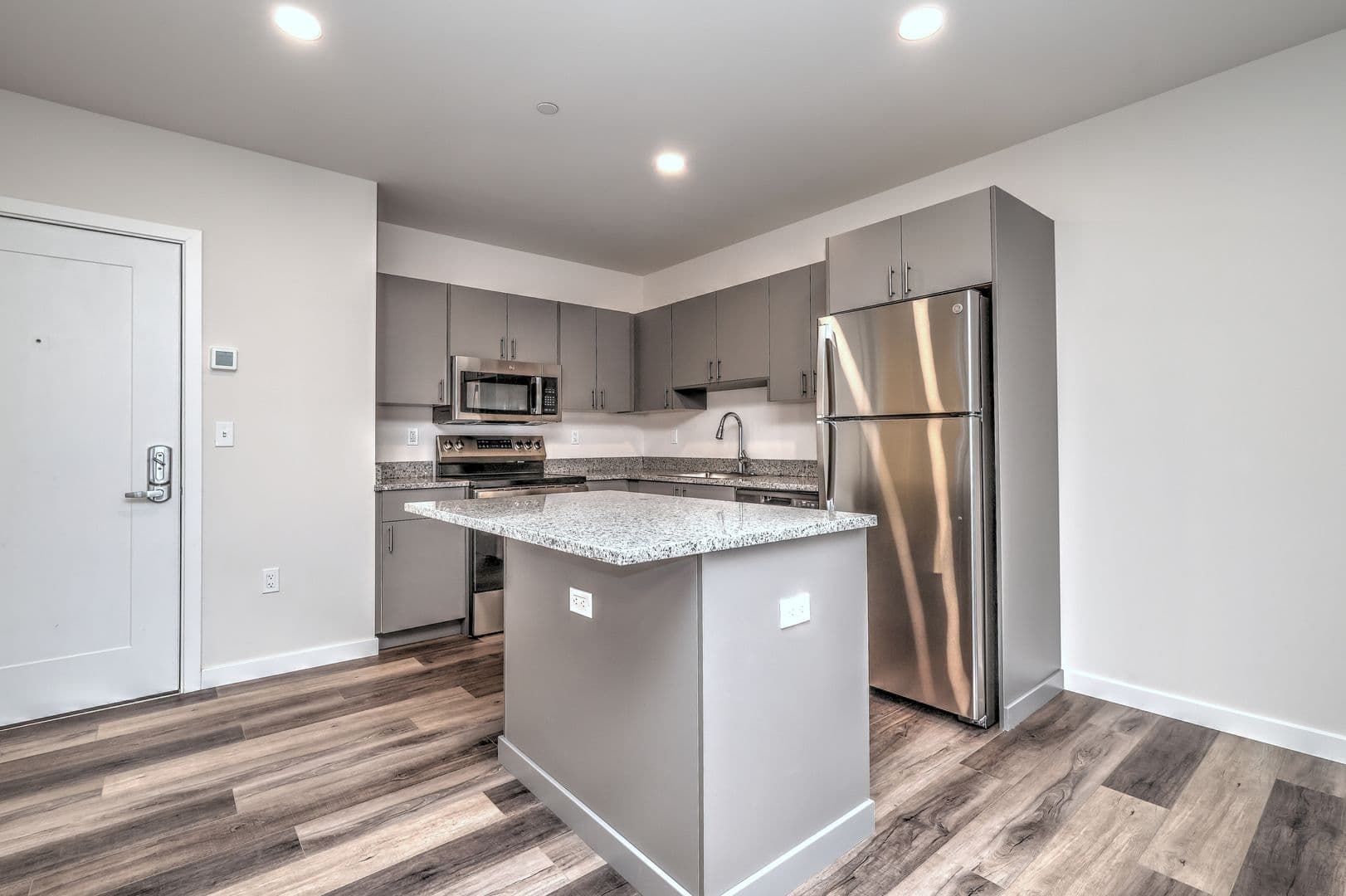 Shelton Apartment: 275 Coram Road