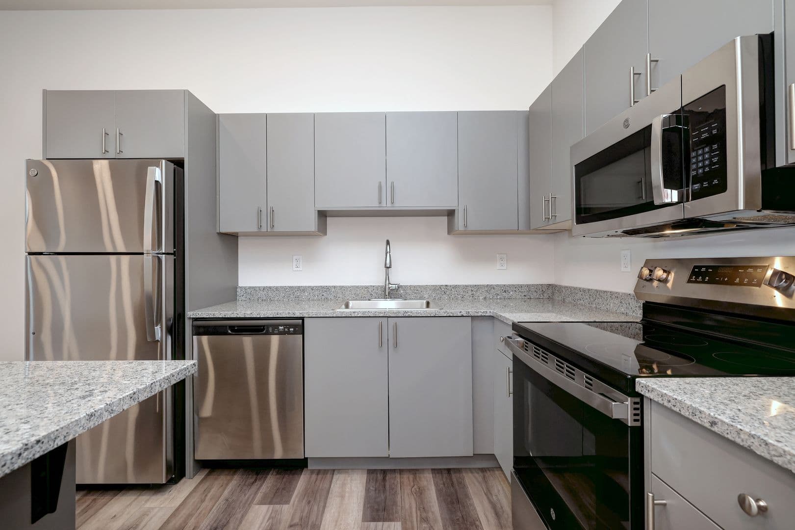 Shelton Apartment: 275 Coram Road
