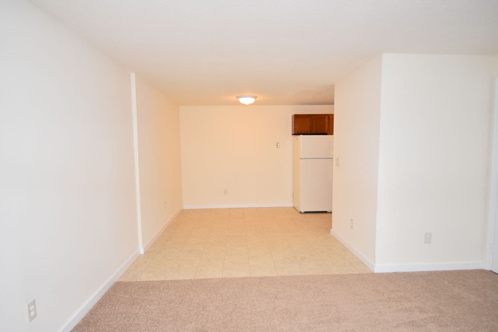 Seymour Apartment: 6 Skokorat Street