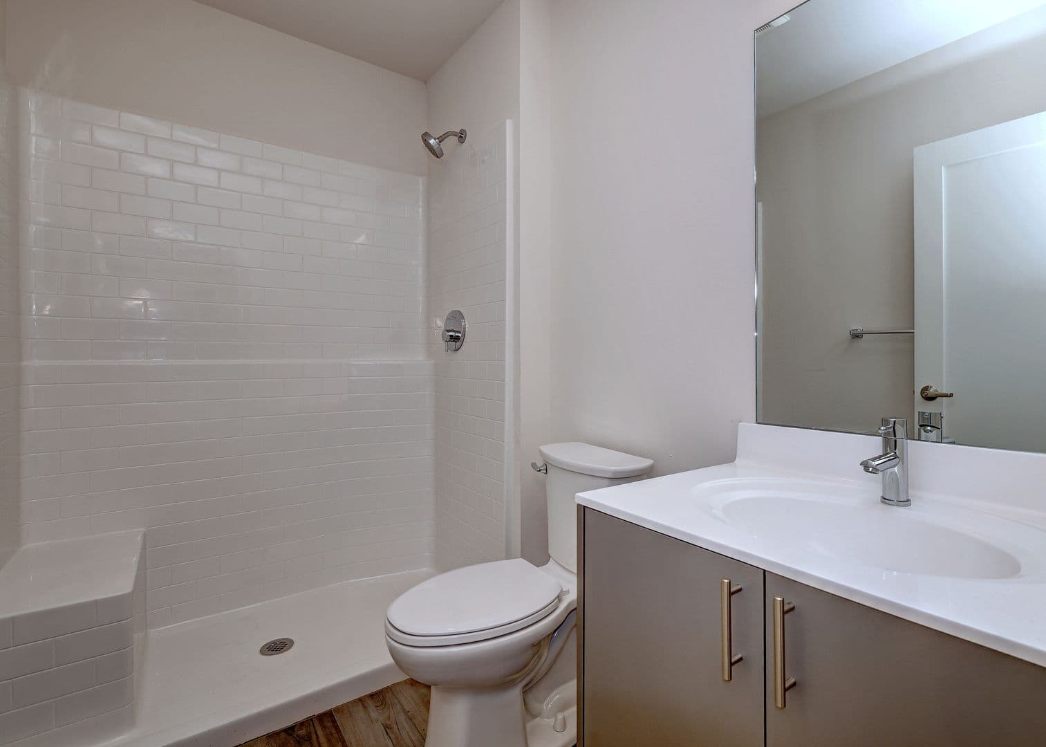 Shelton Apartment: 275 Coram Road