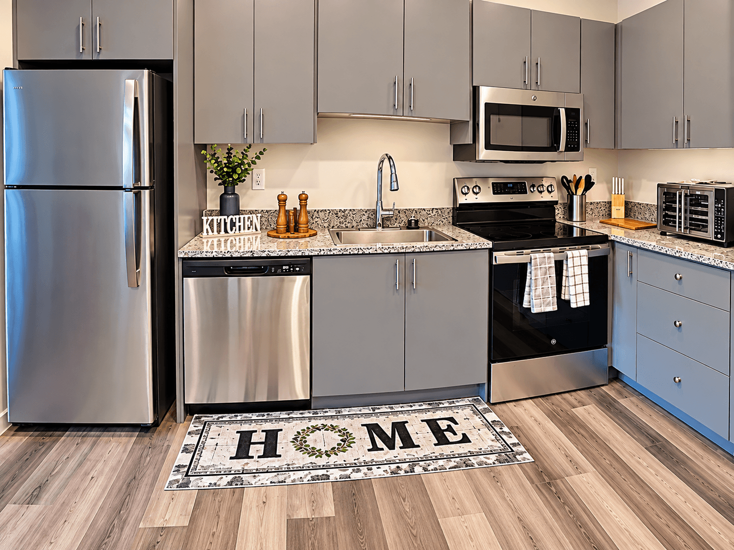 Shelton Apartment: 275 Coram Road