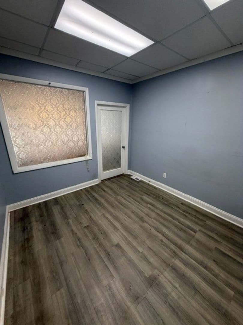 Shelton Apartment: 467 Howe Avenue