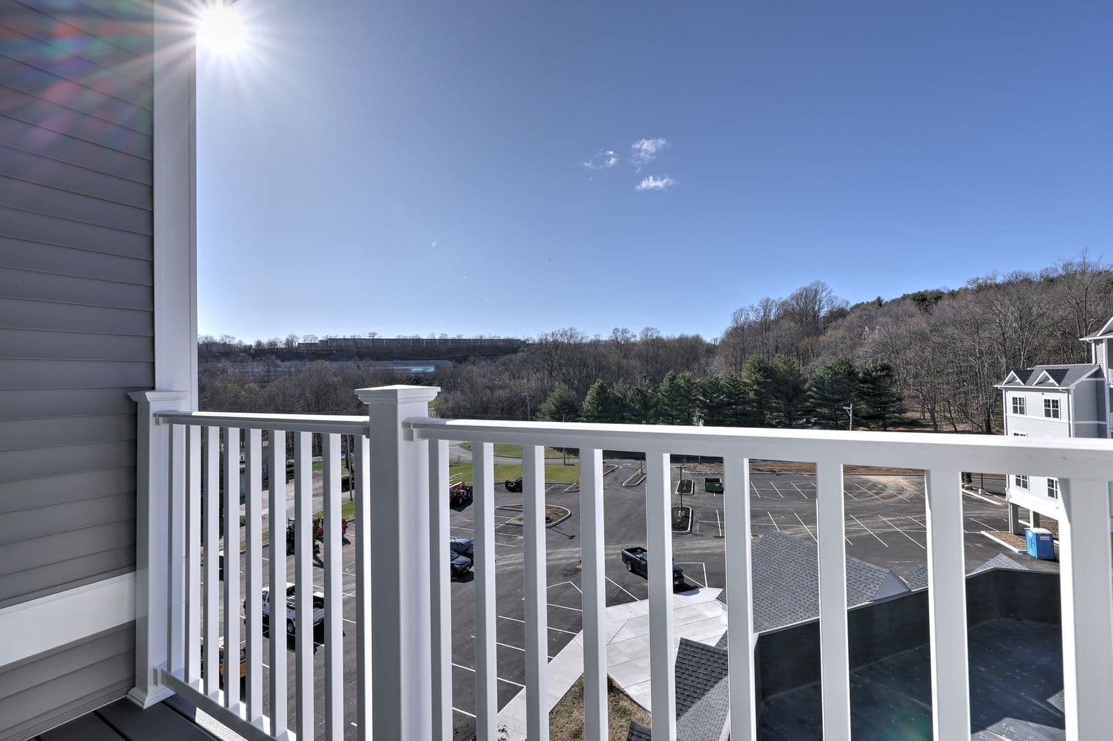 Shelton Apartment: 275 Coram Road