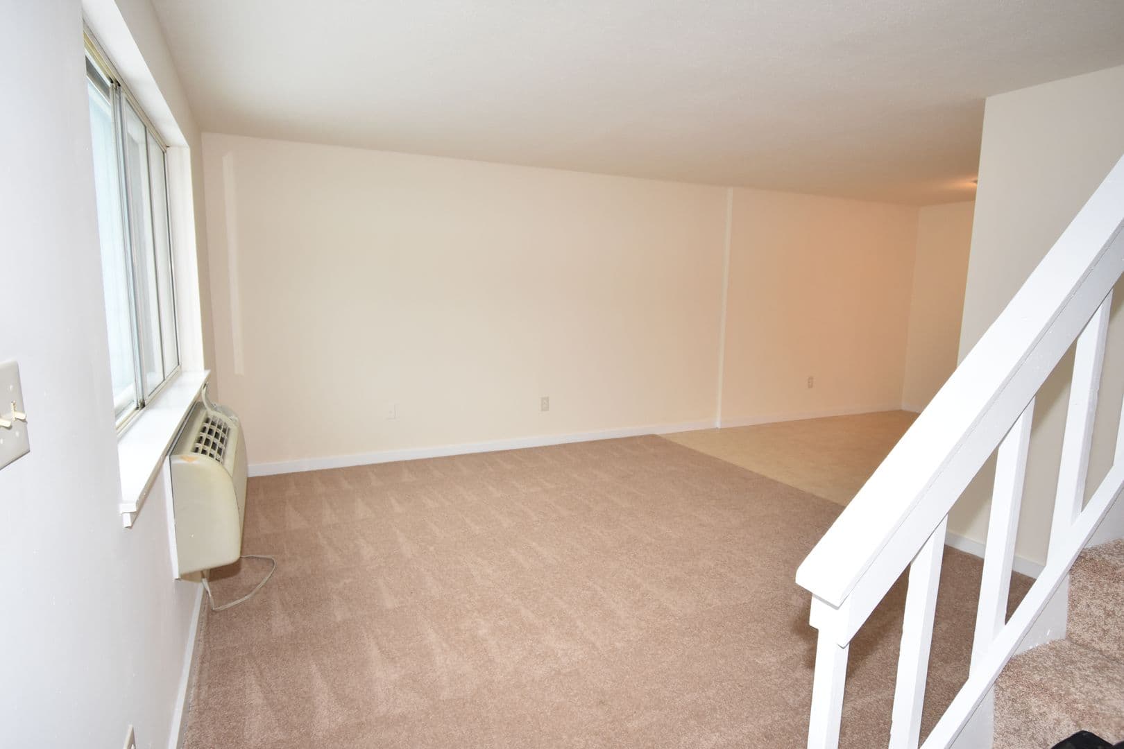 Seymour Apartment: 6 Skokorat Street