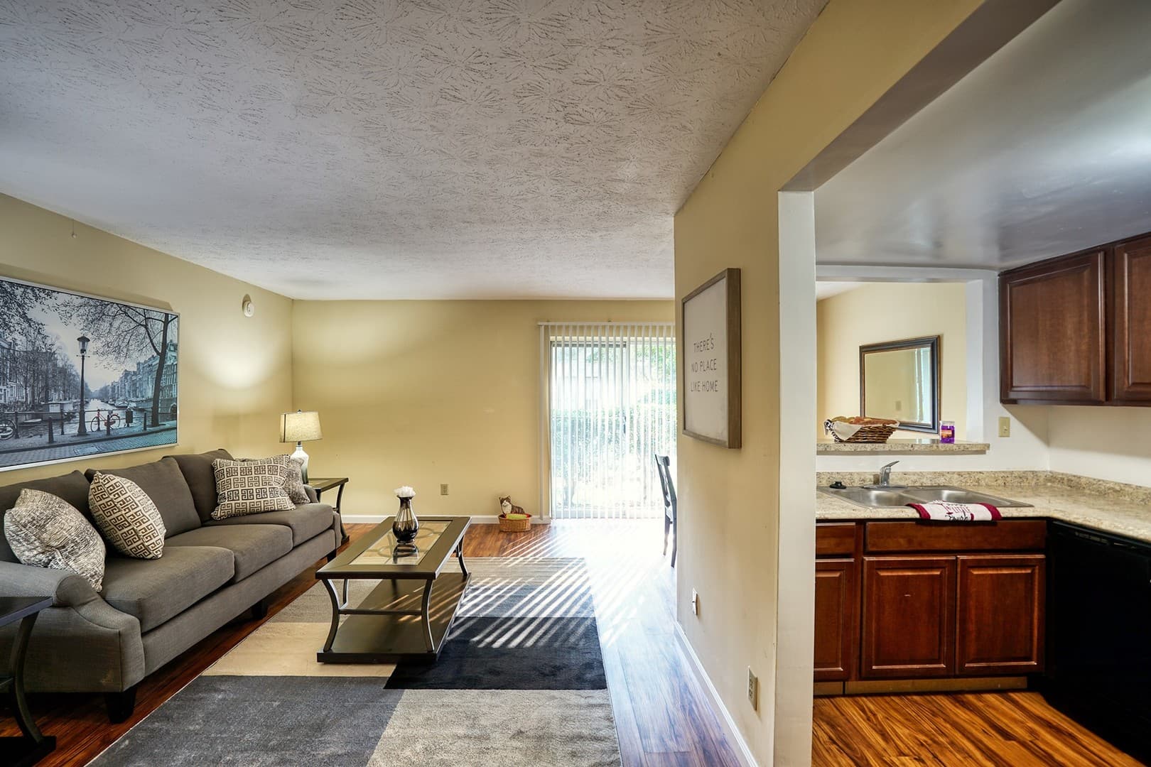 Avondale Estates Apartment: 280 Northern Ave - Ofc