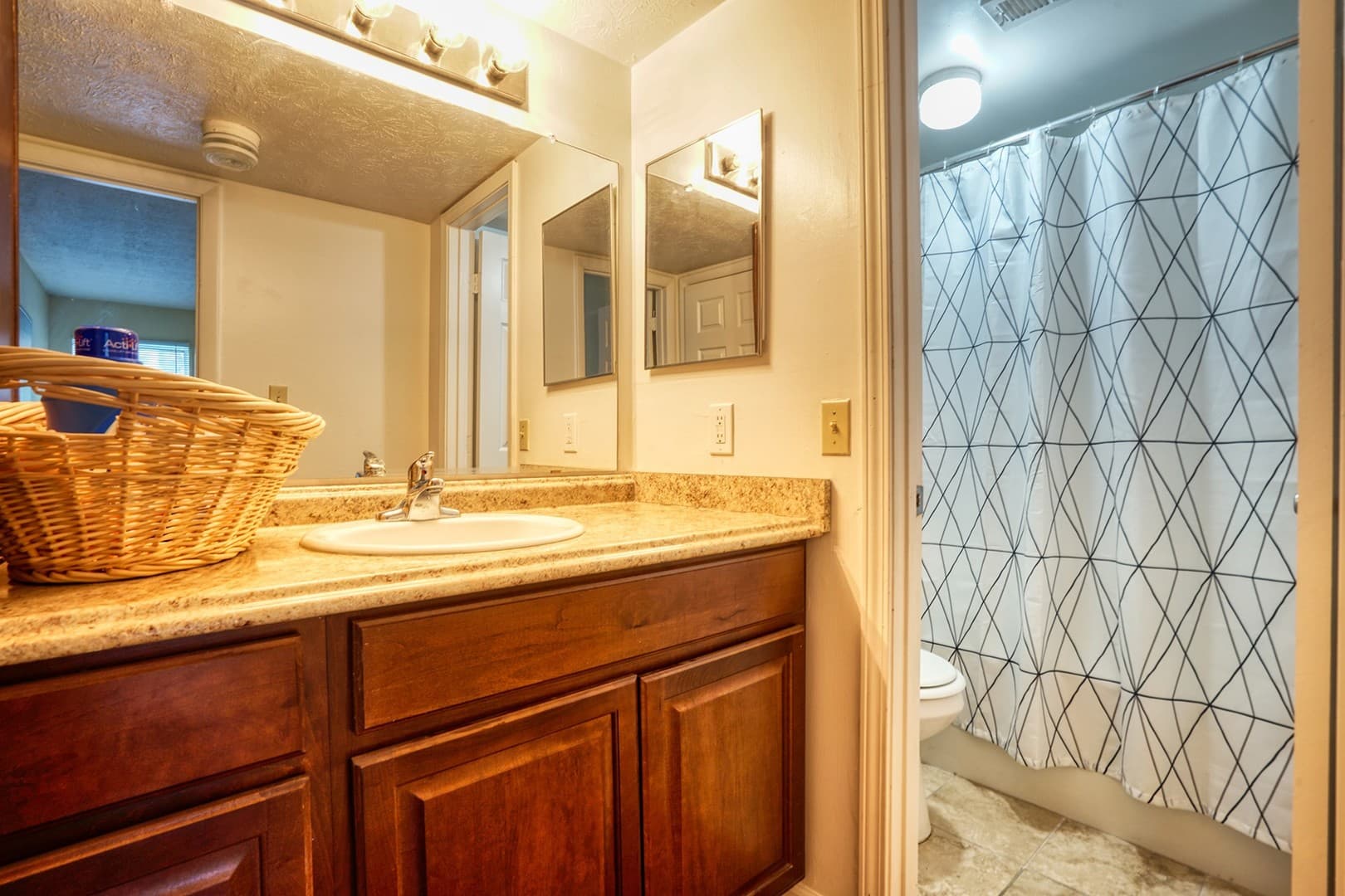 Avondale Estates Apartment: 280 Northern Ave - Ofc