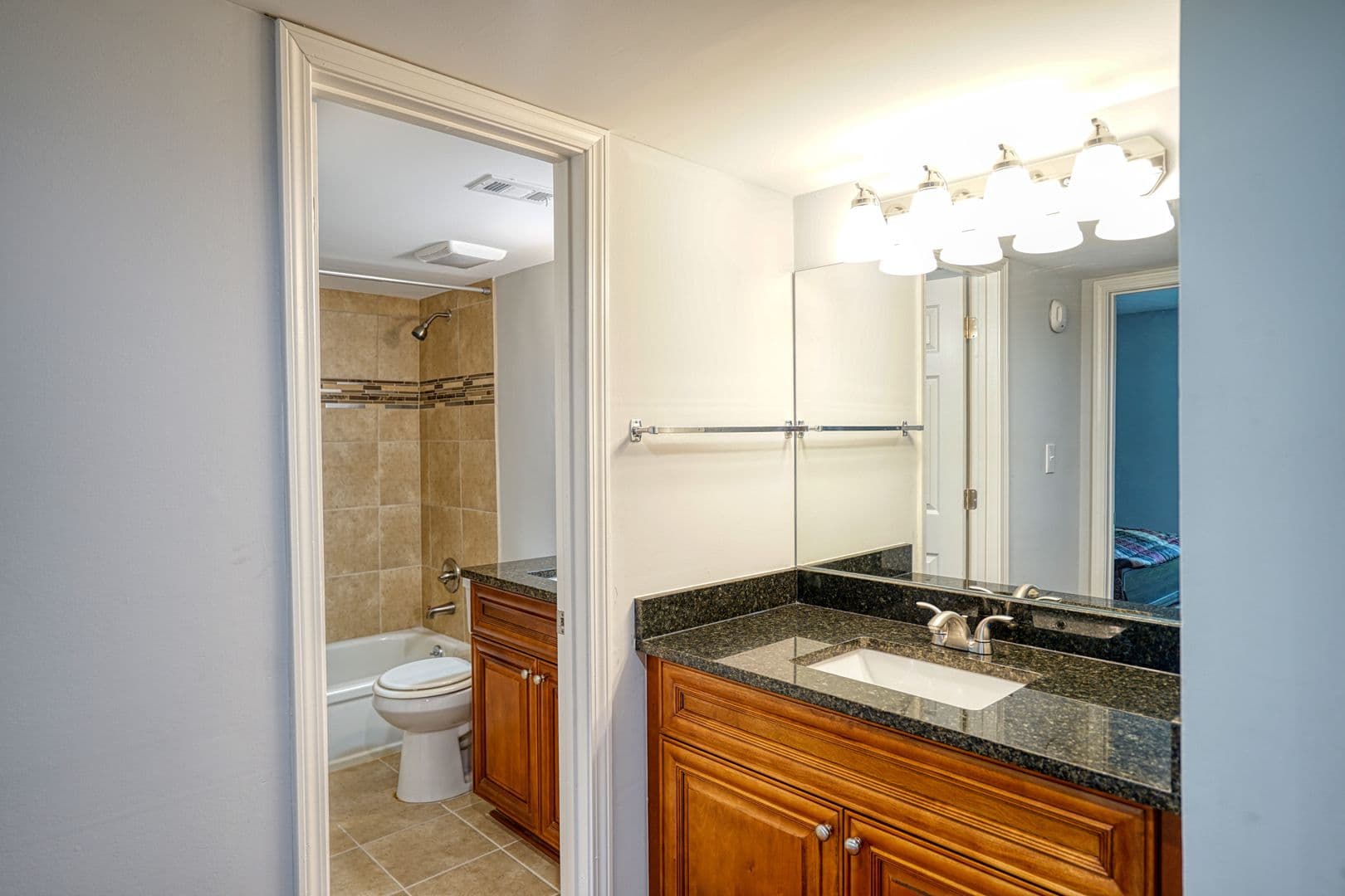 Avondale Estates Apartment: 280 Northern Ave - Ofc