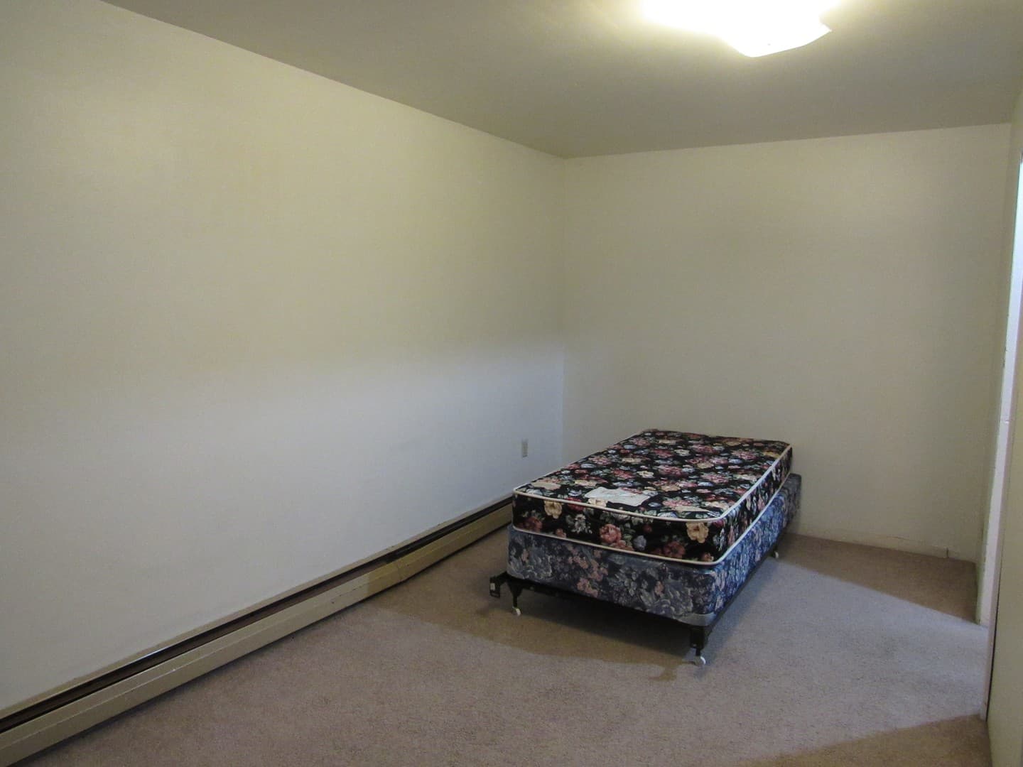 Indiana Apartment: 777 apt 1-6 Wayne Ave.