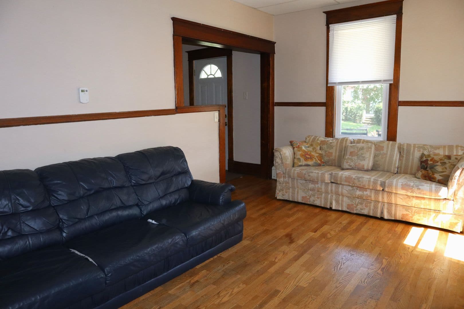 Indiana Apartment: 430 S6th St