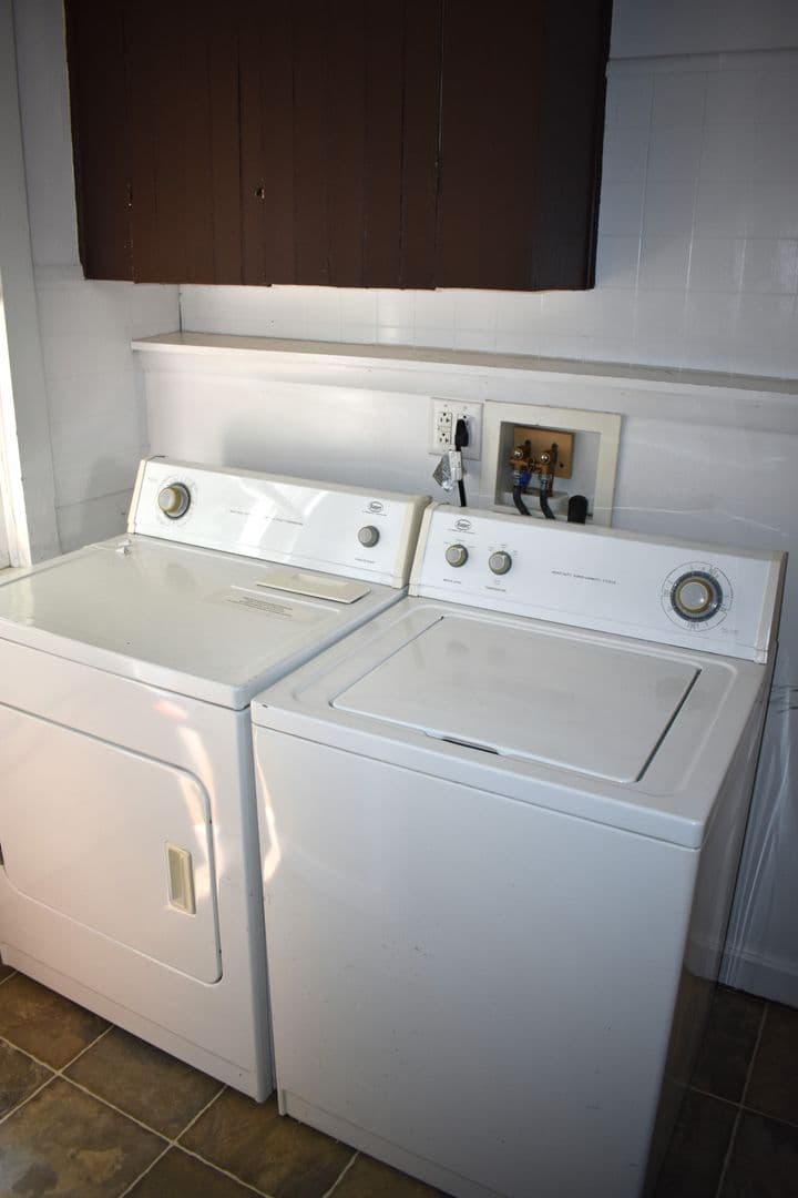 Indiana Apartment: 43 S10th St