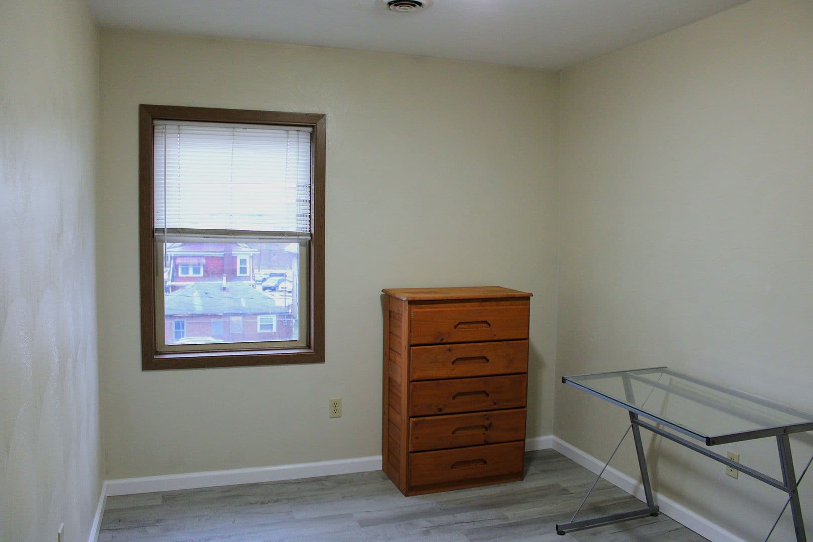 Indiana Apartment: 744 Locust St