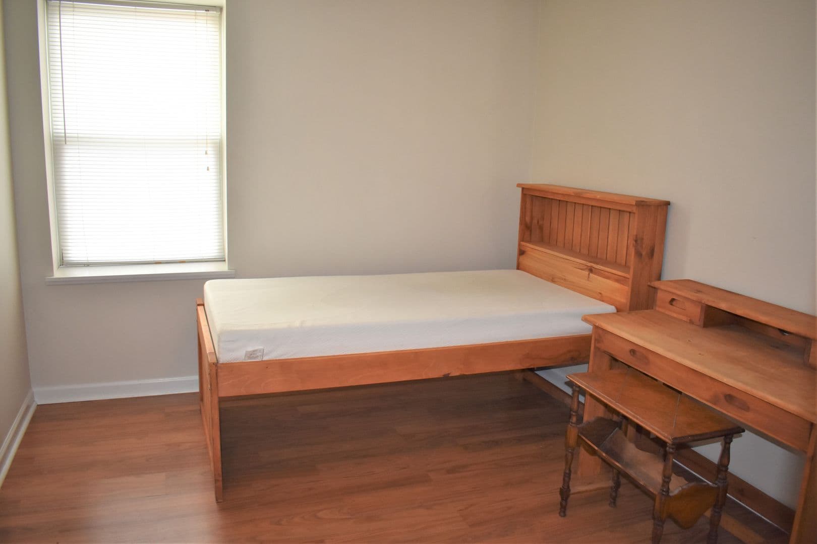 Indiana Apartment: 744 Locust St