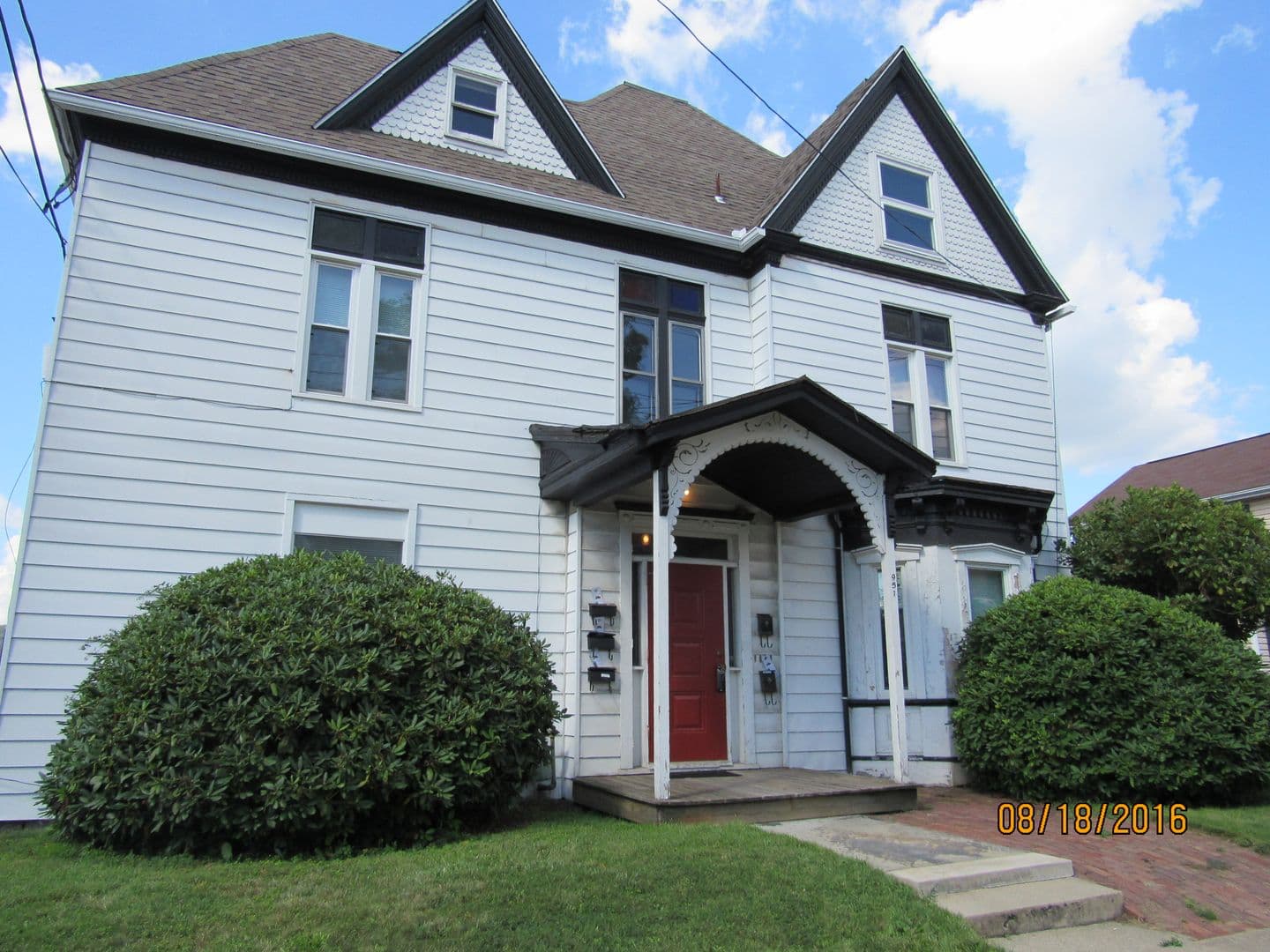 Indiana Apartment: 951 Church St