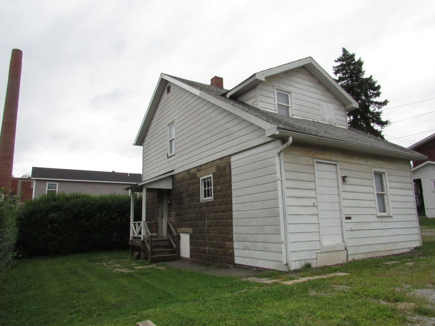 Indiana Apartment: 820 Grant St