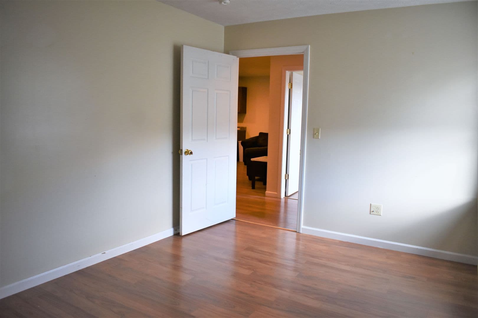 Indiana Apartment: 744 Locust St